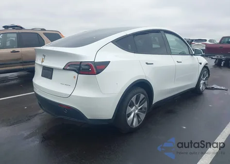 2023 Tesla Model Y Awd/Long Range Dual Motor All-Wheel Drive from USA, damaged, VIN 7SAYGDEE0PF614667